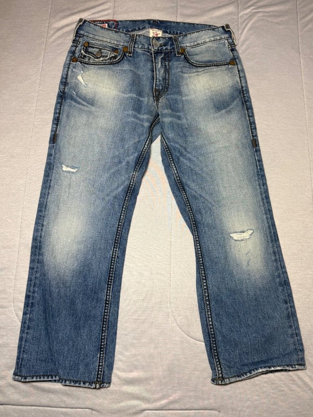 True Religion Mens Ricky Giant Big T Jeans Distressed Light Wash Denim SZ 33